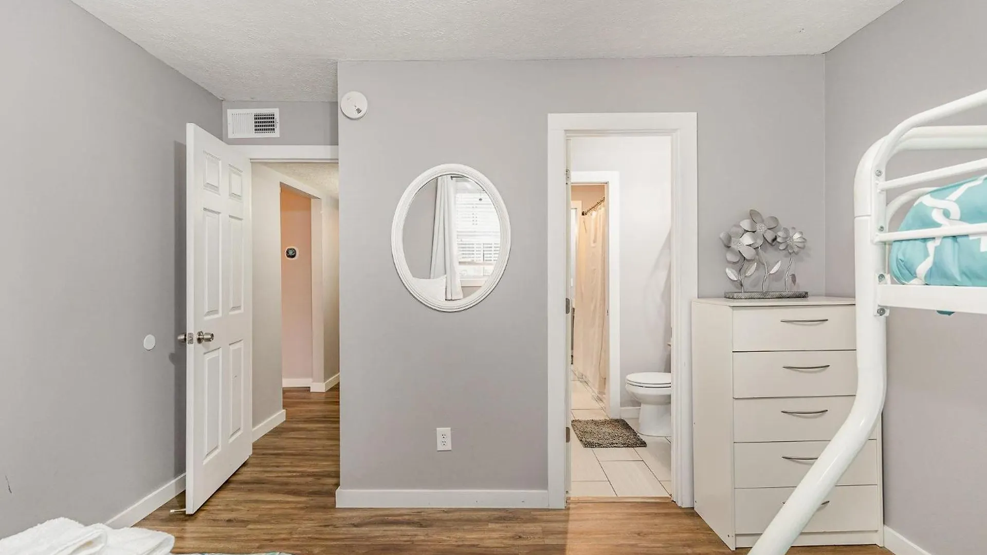 Holiday home Nighthawk-2 Bedrooms-Minutes To Geodis Park Nashville