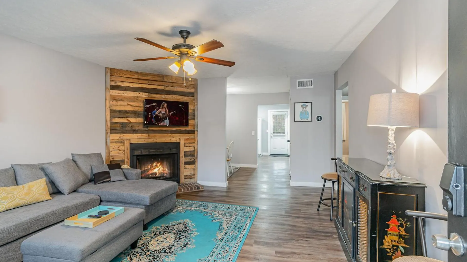 Nighthawk-2 Bedrooms-Minutes To Geodis Park Nashville